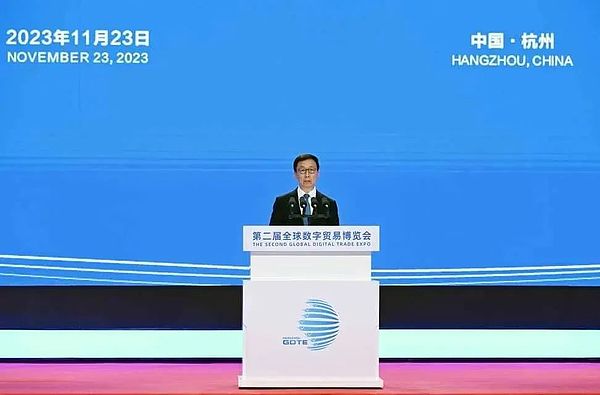 比特币又疯了！暴涨背后的三大关键信号